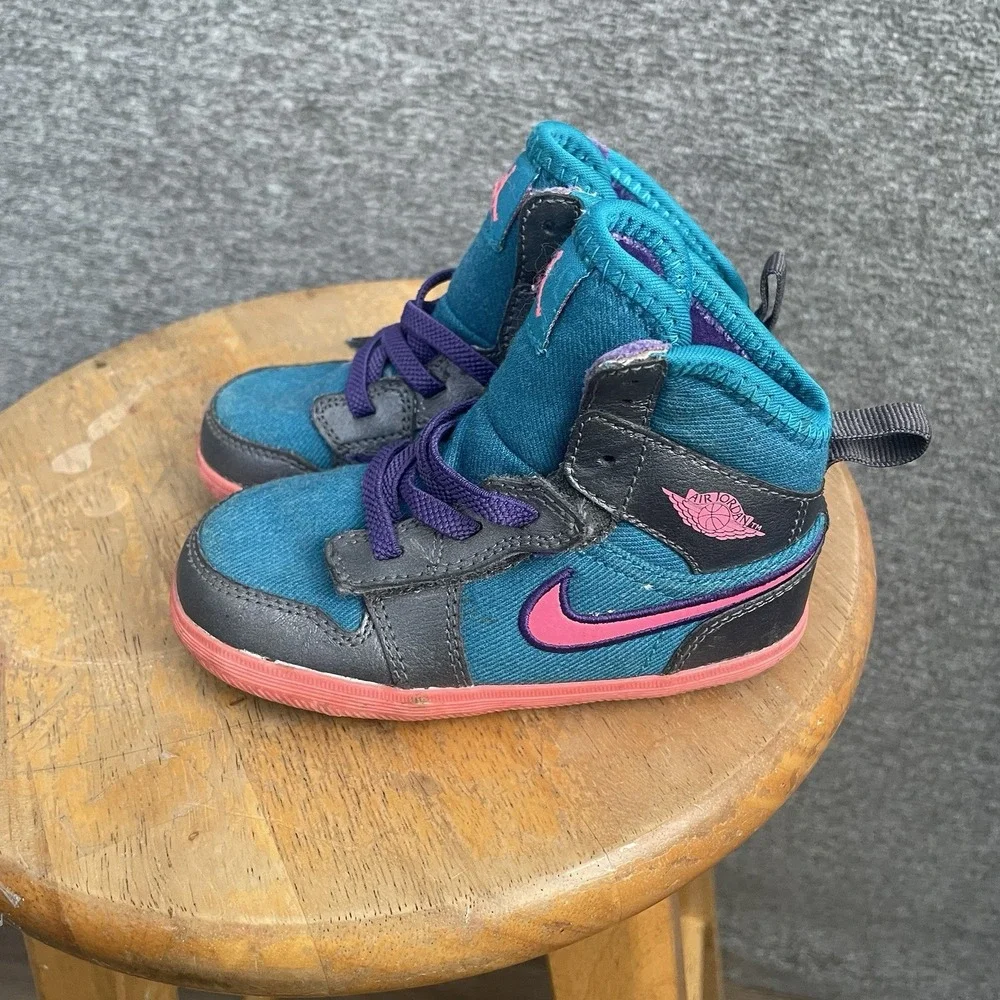 Nike Air‎ Jordan 1 Retro Skinny High Tropical Teal Size 7C Grey Pink 602658-309